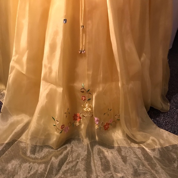 Yellow Quinceañera/ Prom Dress - Picture 7 of 8